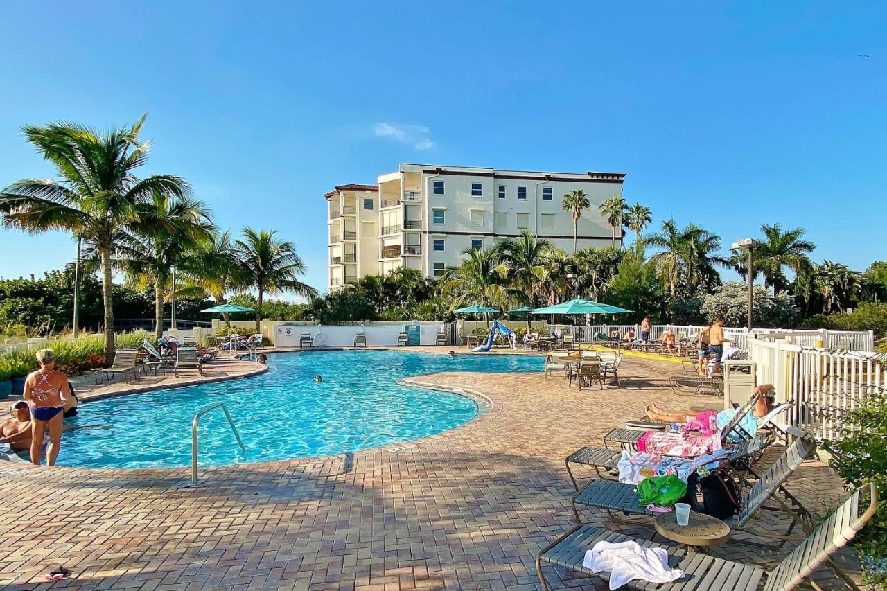 Sunset Vistas Condo 203S St. Pete Beach Bagian luar foto
